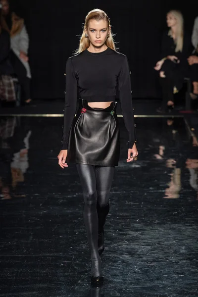 Look 50